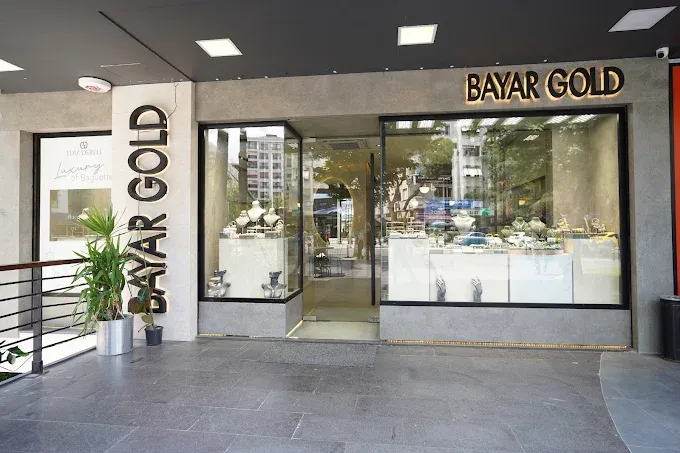 Bayar Gold mağaza cephesi ve tabela aydınlatması
