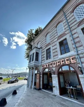 Day Coffee, Kafe tasarımı ve uygulama